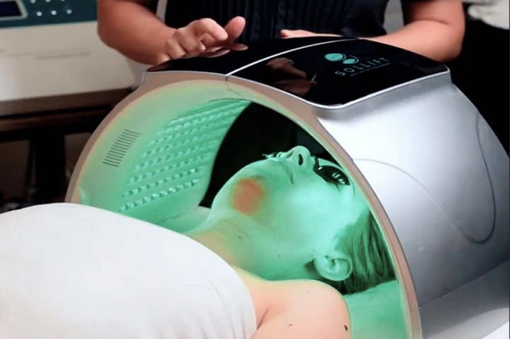 Anti-aging basic LED therapy